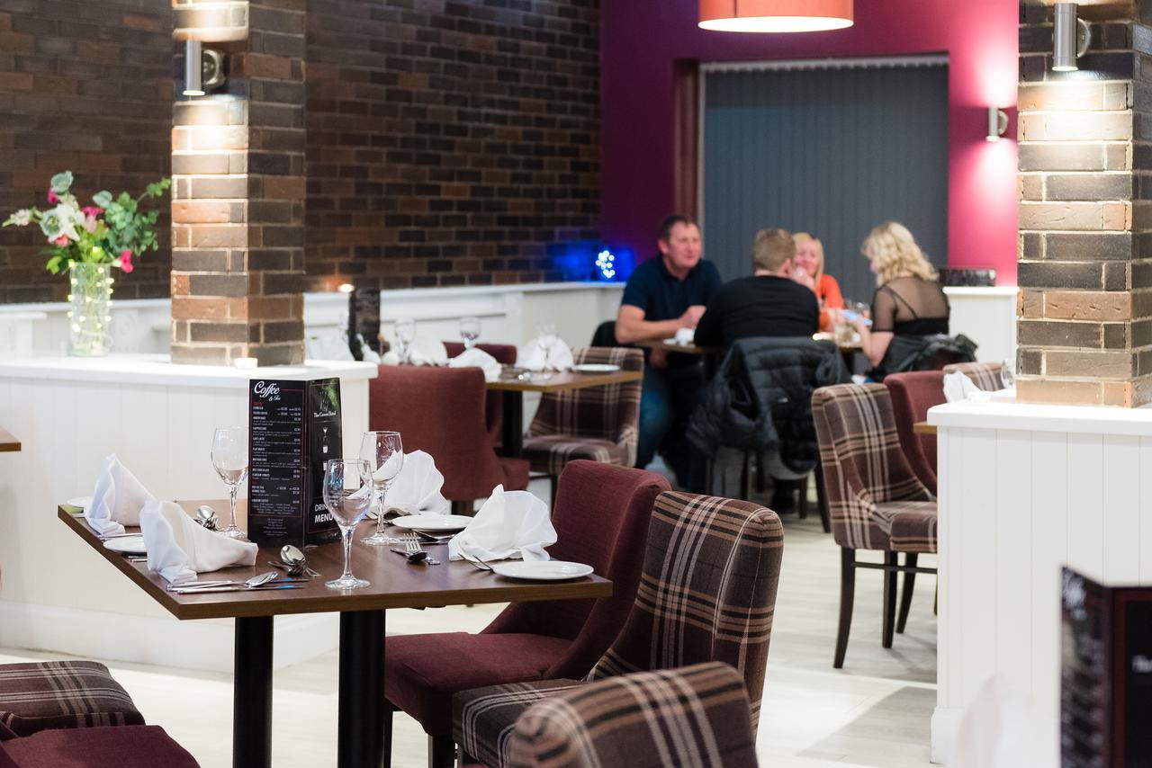 The Crown Hotel Newton Stewart Bagian luar foto